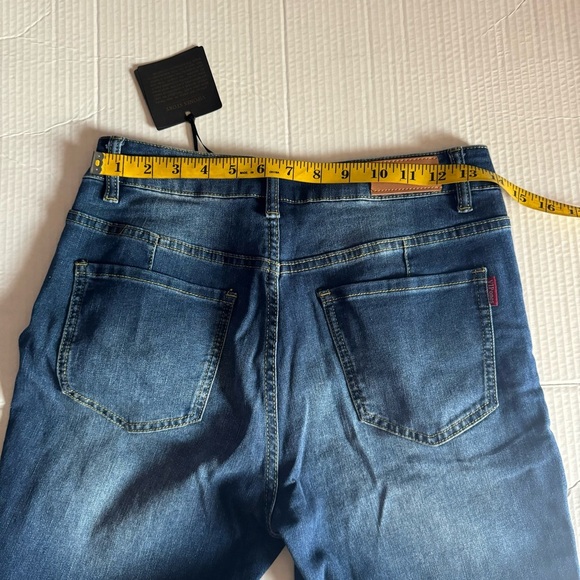 Vipone bell bottom jean size 6 - Picture 5 of 6